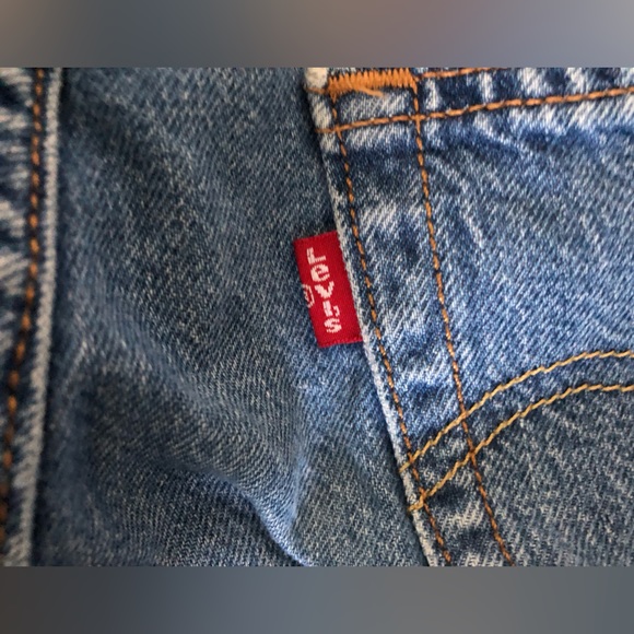 VINTAGE LEVIS SHORTS - Picture 4 of 4